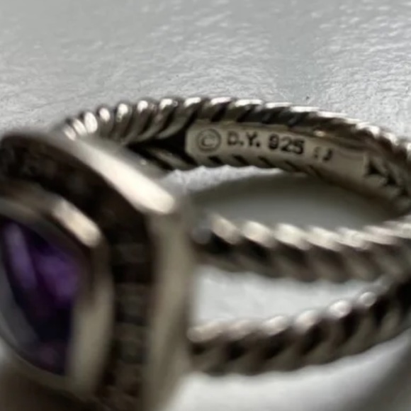 David Yurman Petite Albion Amethyst Ring - Picture 3 of 4